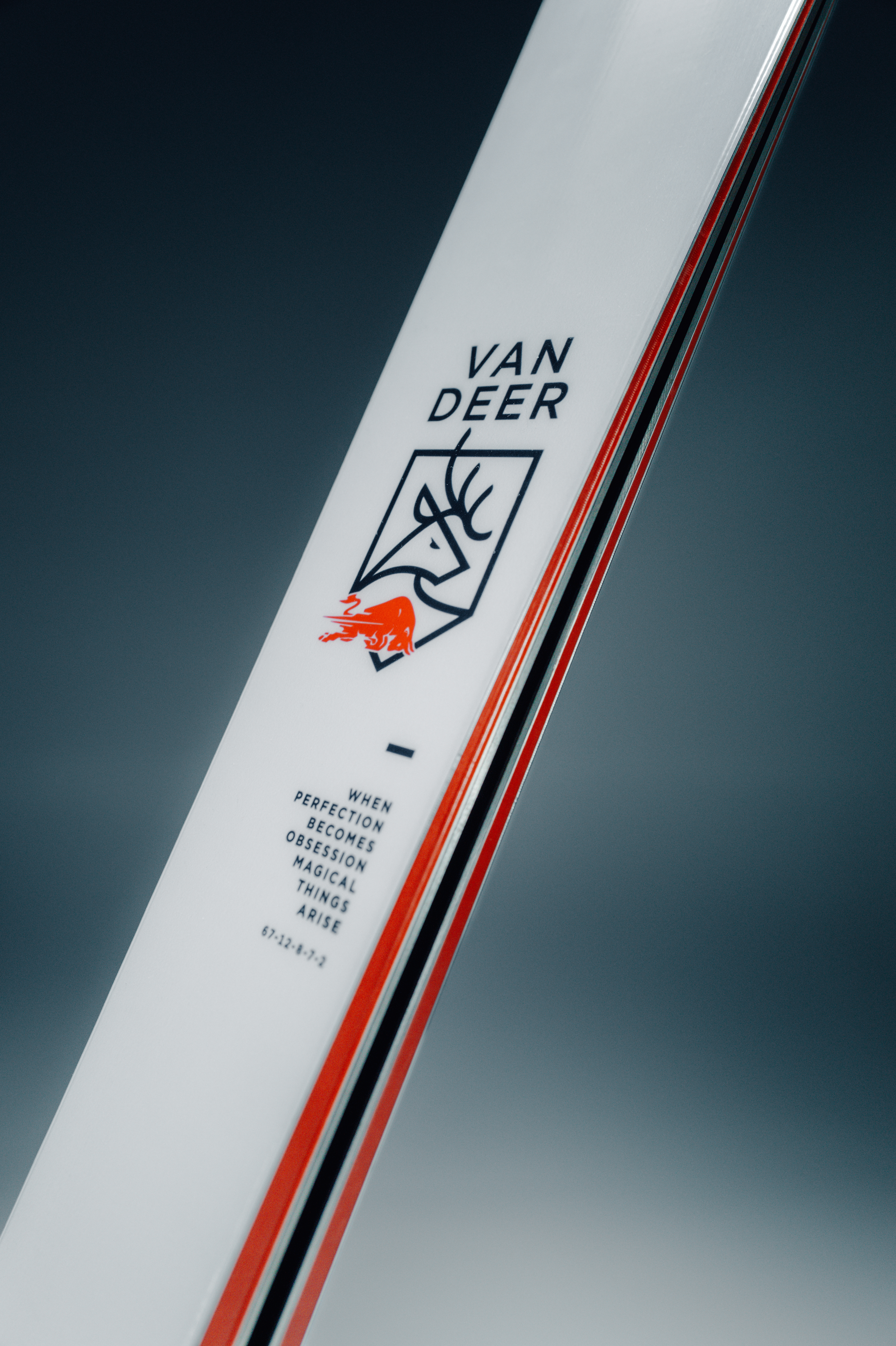 SL WORLD CUP Ski | VAN DEER-Red Bull Sports – VAN DEER-Red Bull